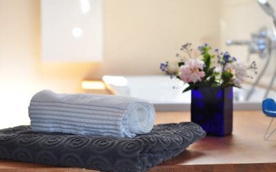 Bathroom Upgrades: DIY Projects to Revamp Your Bathroom